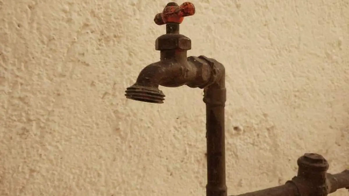 agua potable llave